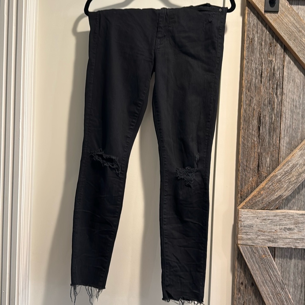 Mother Jeans. Black. Size 28. Style: Looker Ankle Fray